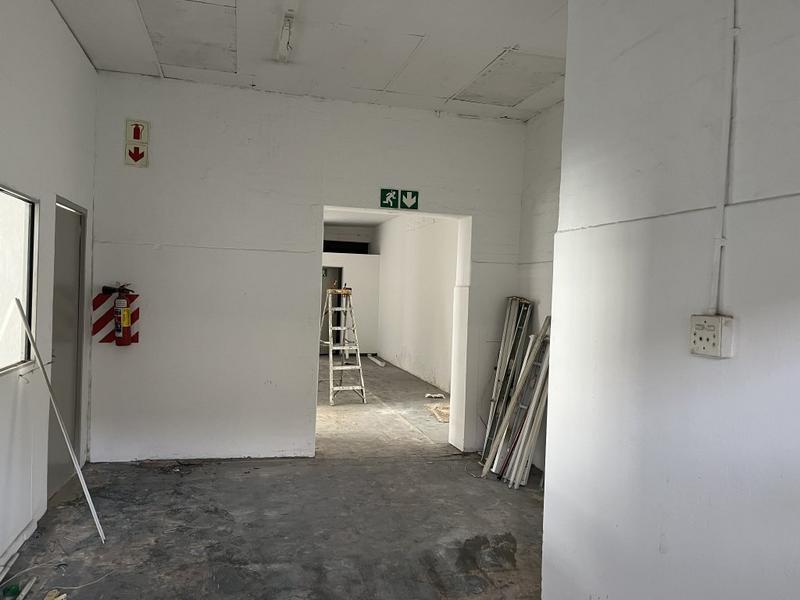To Let Commercial Property for Rent in Paarden Eiland Western Cape